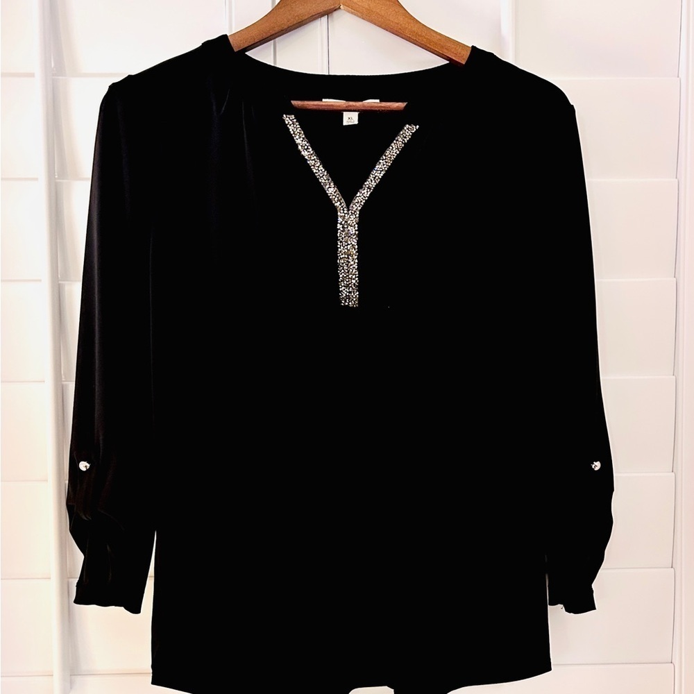 Black Rhinestone V-Neck Blouse - Picture 2 of 4